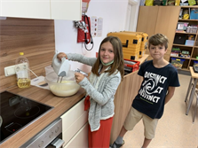 Kinder+beim+Kochen